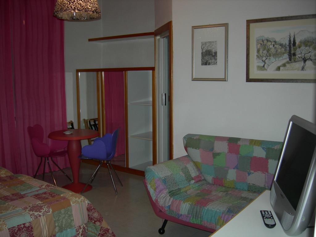 Hotel Il Falchetto Pontedera Exterior photo